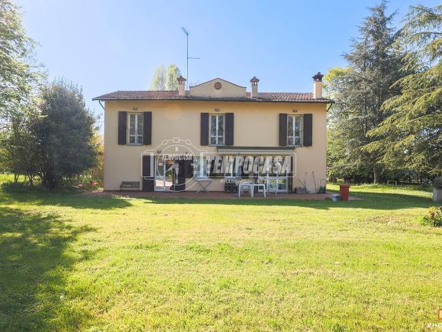 Appartamento in vendita di 191 m² in Via Pradalbino, 2