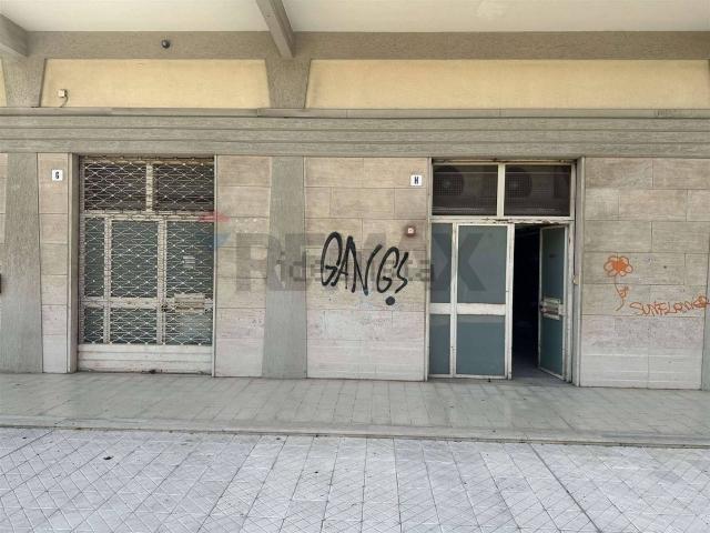 Appartamento in vendita di 191 m² in Via Vincenzo Giuffrida, 2023