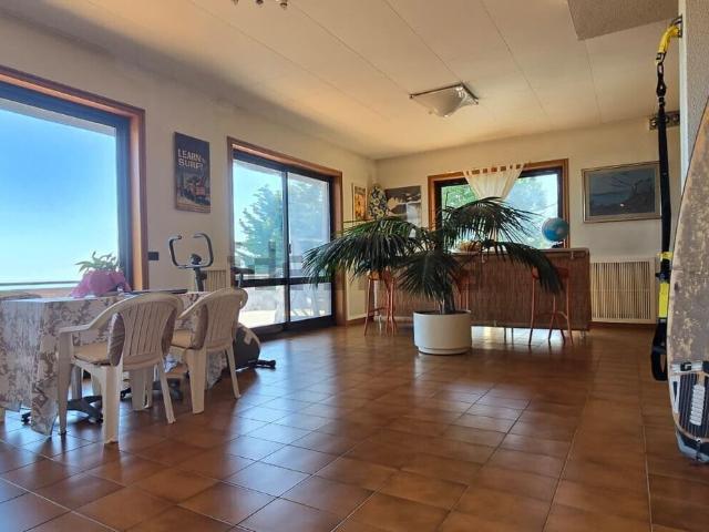 Appartamento in vendita di 192 m² in Via Chiappinello, 27