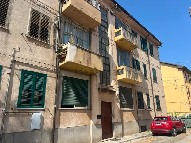Appartamento in vendita di 192 m² in Via Antonio Proto, 4
