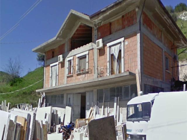 Appartamento in vendita di 192 m² in Via Asiago