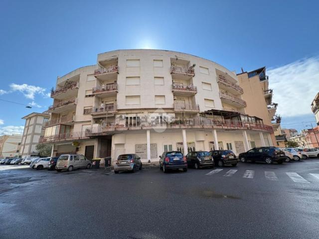 Appartamento in vendita di 192 m² in Via Botteghelle, 43