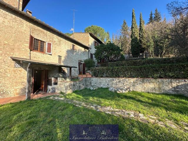 Appartamento in vendita di 192 m² in Via dei Prati