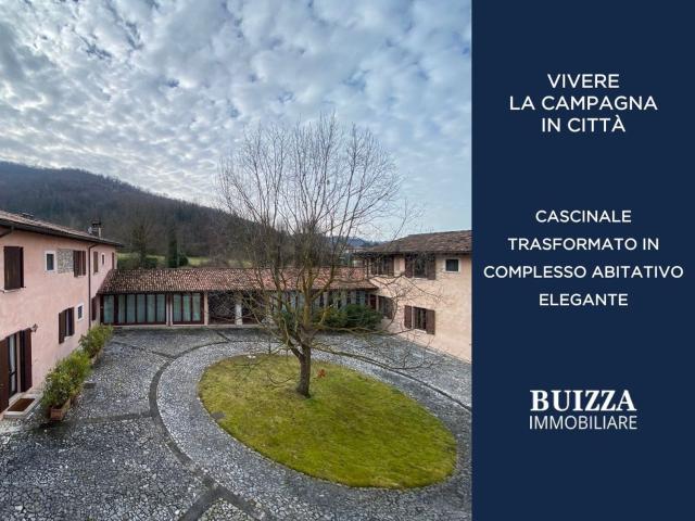 Appartamento in vendita di 192 m² in Via Egidio Dabbeni