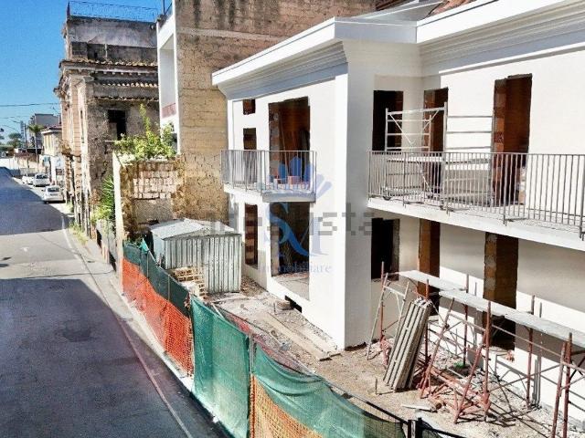 Appartamento in vendita di 192 m² in Via Michele Camusso