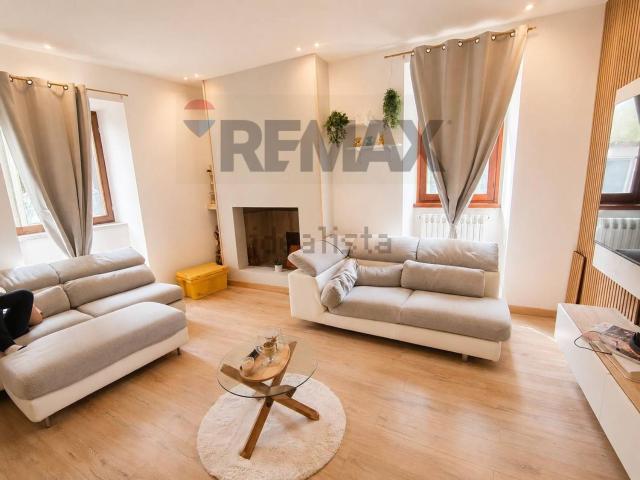 Appartamento in vendita di 192 m² in Via Piave, 2