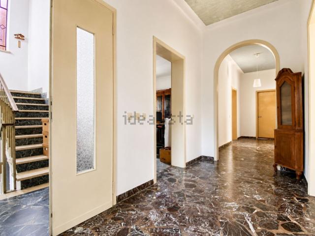 Appartamento in vendita di 192 m² in Strada delle Cattane