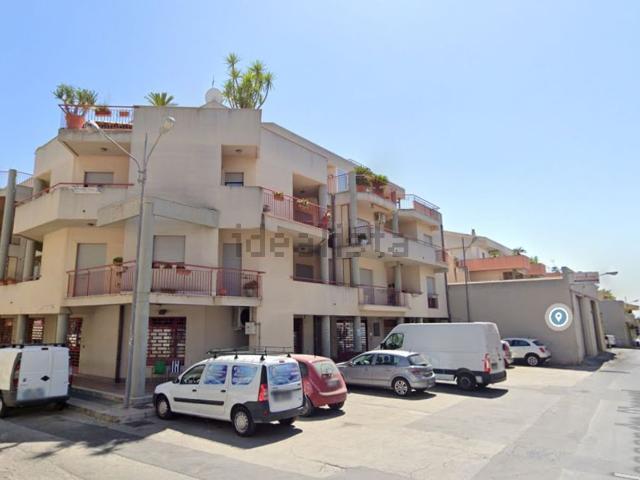 Appartamento in vendita di 193 m² in Via Alessandro Manzoni
