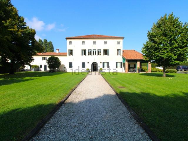 Appartamento in vendita di 193 m² in Via G. Marconi, 42