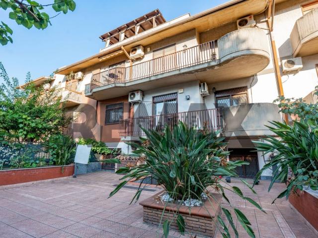 Appartamento in vendita di 193 m² in Via Giuseppe Ballo, 5