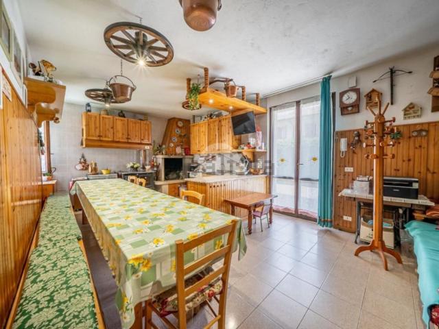 Appartamento in vendita di 193 m² in Via S. G. Calabria, 56