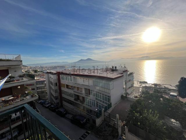 Appartamento in vendita di 193 m² in Via Scipione Capece, 10