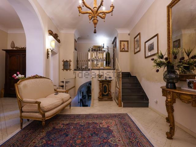 Appartamento in vendita di 193 m² in Viale Petrarca
