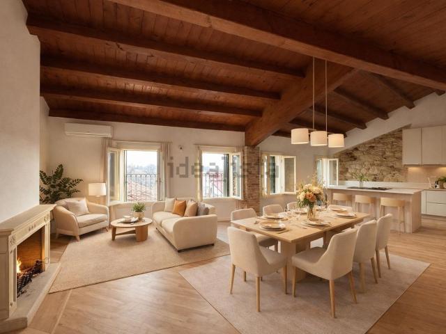 Appartamento in vendita di 193 m² in Piazza Italia, 9