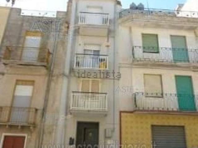 Appartamento in vendita di 194 m² in Via Cavour, 68