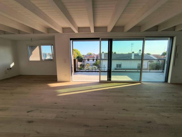 Appartamento in vendita di 194 m² in Via Cima da Conegliano