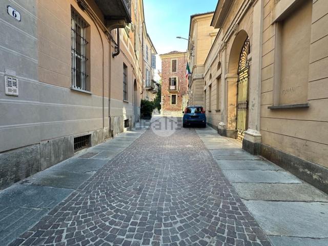 Appartamento in vendita di 194 m² in Via Luigi Goltieri, 6