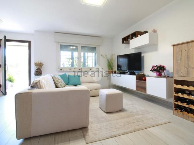 Appartamento in vendita di 194 m² in Via Simon Bolivar