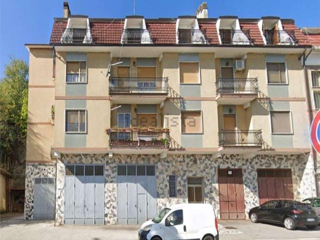 Appartamento in vendita di 194 m² in Via Vittorio Emanuele, 36