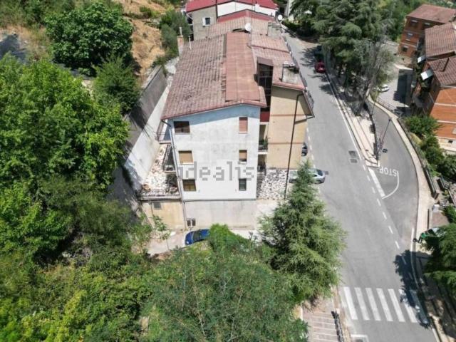 Appartamento in vendita di 194 m² in Via Vittorio Emanuele, 36