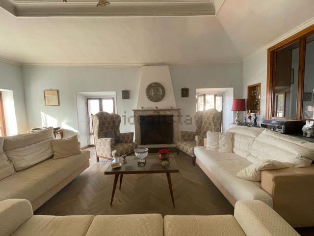 Appartamento in vendita di 194 m² in Piazza Mattei, 3