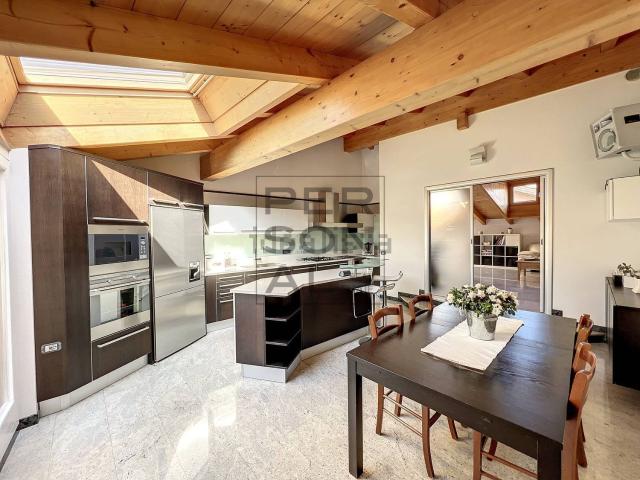 Appartamento in vendita di 195 m²