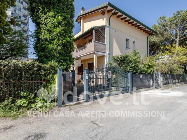 Appartamento in vendita di 195 m² in Via A. Pacinotti, 11
