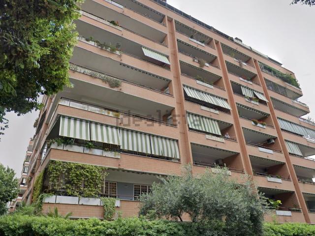 Appartamento in vendita di 195 m² in Via Berna