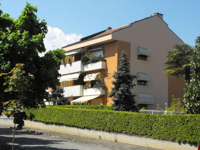 Appartamento in vendita di 195 m² in Via Generale dalla Chiesa, 2