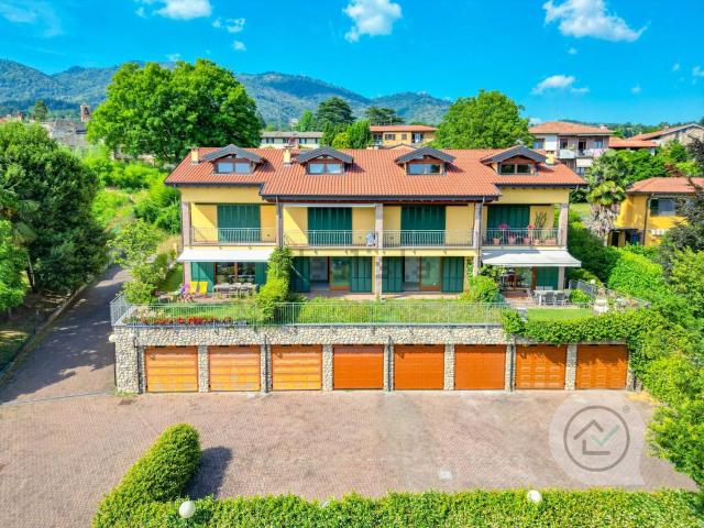 Appartamento in vendita di 195 m² in Via Giacomo Matteotti, 48