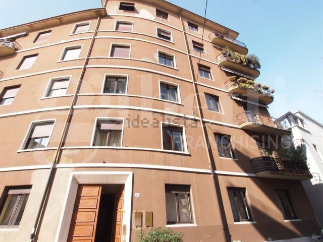 Appartamento in vendita di 195 m² in Via dei Mutilati, 10