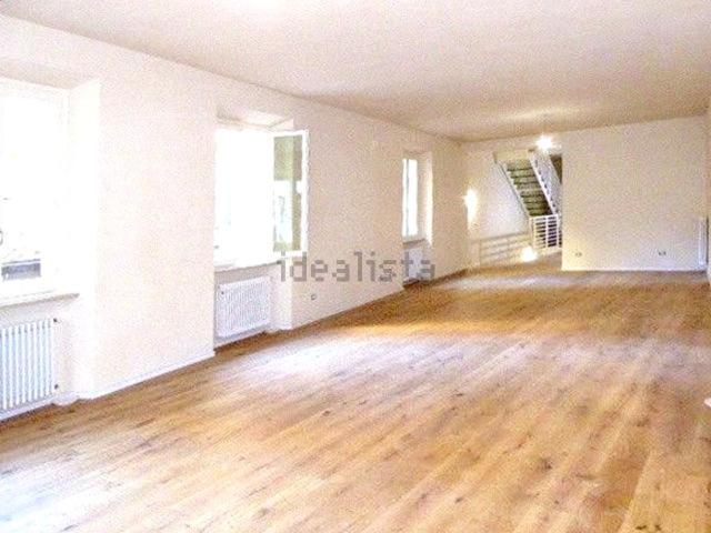 Appartamento in vendita di 195 m² in Via del Loreto