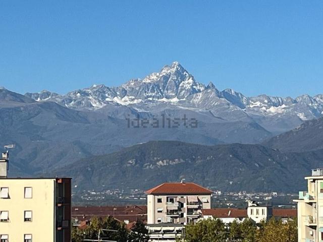 Appartamento in vendita di 195 m² in Via della Resistenza, 4