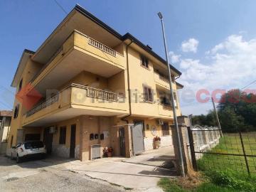 Appartamento in vendita di 195 m² in Via delle Fornaci, 38
