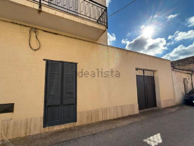 Appartamento in vendita di 195 m² in Via delle Rose