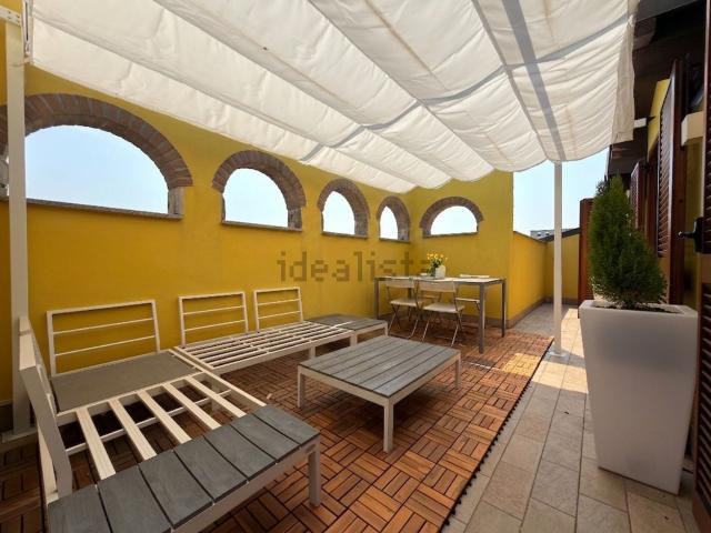 Appartamento in vendita di 195 m² in Via Eugenio Montale