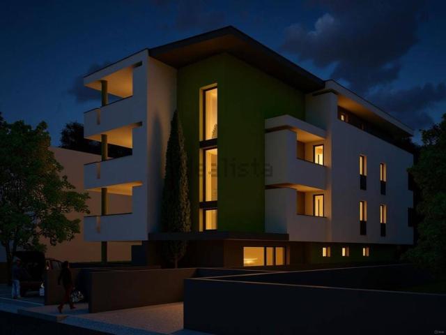 Appartamento in vendita di 195 m² in Via Fratelli Basini, 30