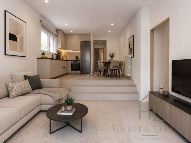 Appartamento in vendita di 195 m² in Via Innocenzo da Imola, 47
