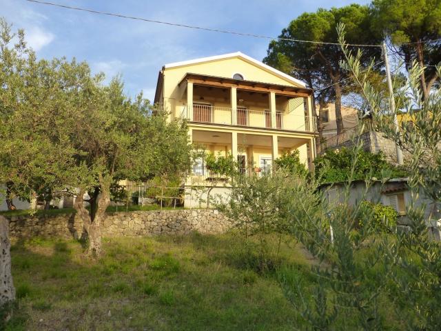 Appartamento in vendita di 195 m² in Via San Francesco