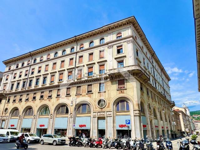 Appartamento in vendita di 195 m² in Via San Lazzaro, 2