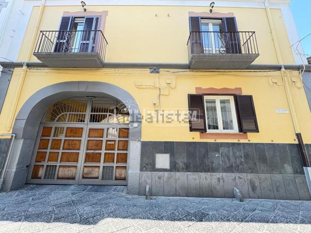 Appartamento in vendita di 195 m² in Via Piave, 32