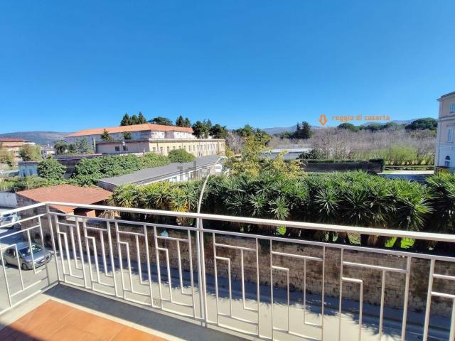 Appartamento in vendita di 195 m² in Via Torrino, 25