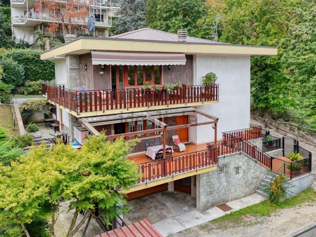 Appartamento in vendita di 195 m² in Viale XXV Aprile, 10