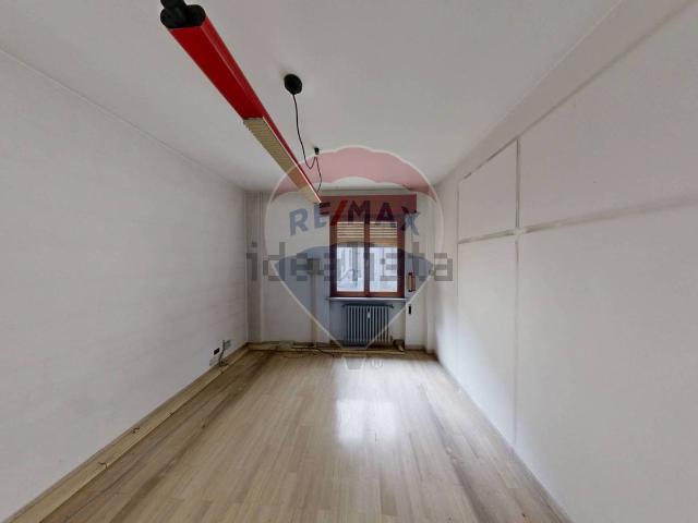 Appartamento in vendita di 195 m² in Viale dei Caduti, 72