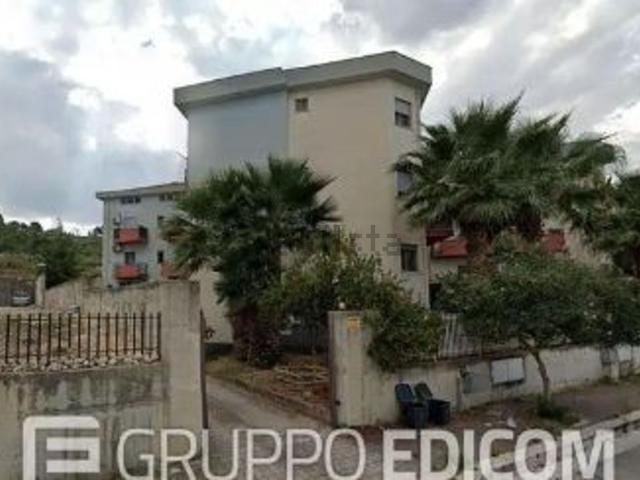 Appartamento in vendita di 195 m² in Viale Michelangelo Adamo
