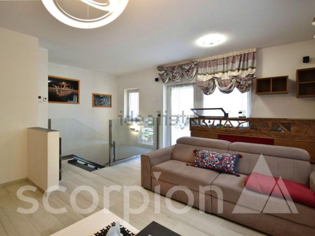 Appartamento in vendita di 195 m² in Corso de Gasperi