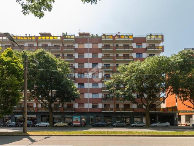 Appartamento in vendita di 195 m² in Corso Francia, 349