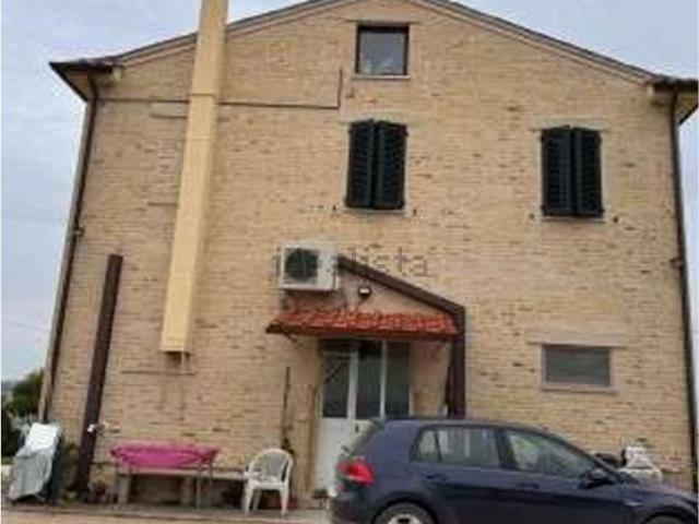 Appartamento in vendita di 196 m² in Via A. Volta, 3