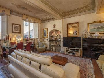 Appartamento in vendita di 196 m² in Via di Beccheria, 3