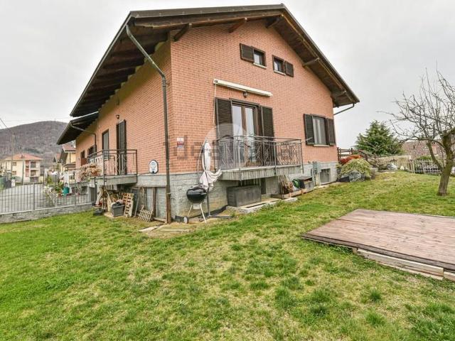 Appartamento in vendita di 196 m² in Via Monsignor Carlo Bovero, 61